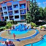 тракия плаза Szálloda